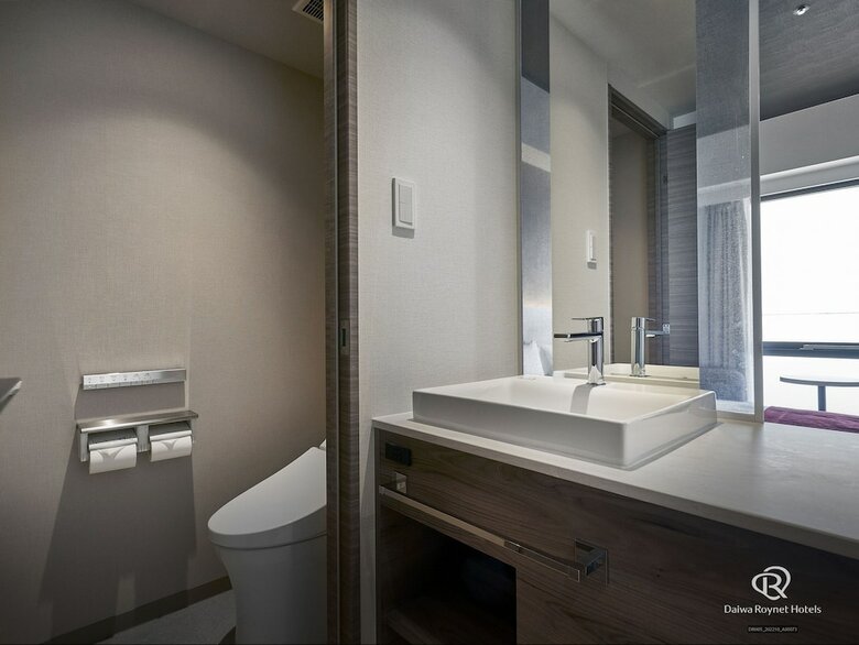 Daiwa Roynet Hotel Osaka Sakaisuji Honmachi Premier