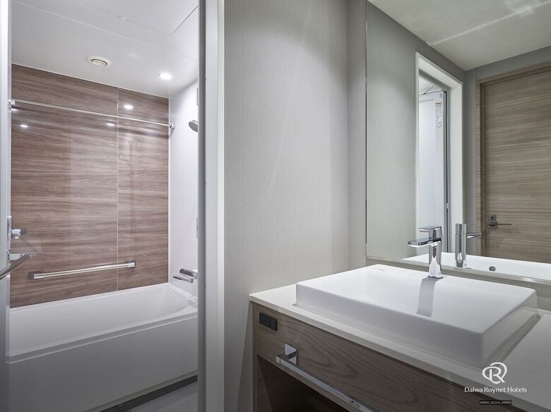 Daiwa Roynet Hotel Osaka Sakaisuji Honmachi Premier