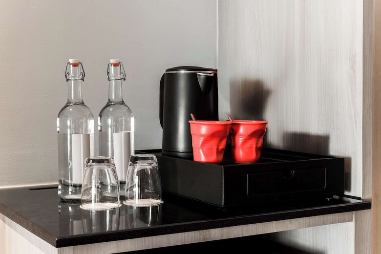 Hotel Radisson Red Phuket Patong Beach