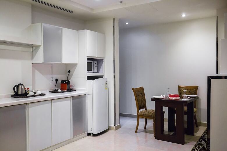 Hotel Rest Night Serviced Apartments- Alhamra ??? ???? ????? ???????? - ??????