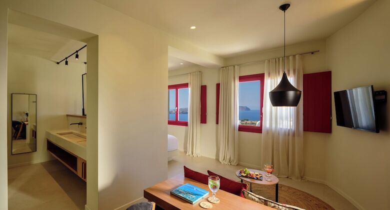 Potnia Theron Suites