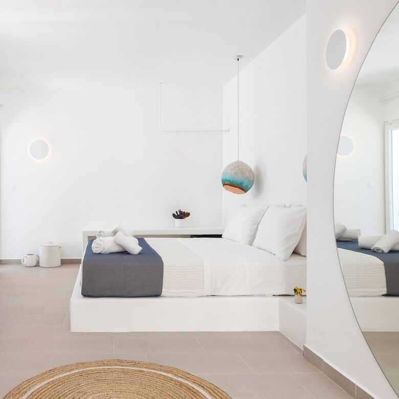 Voca Hotel & Suites