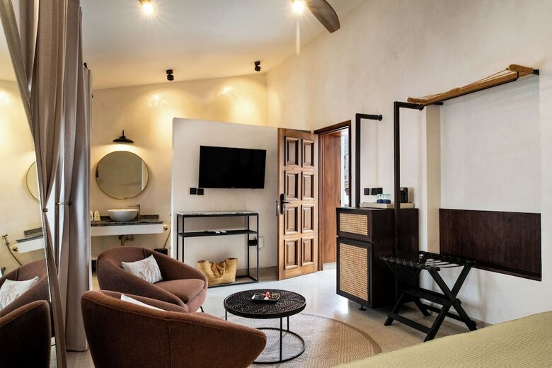 The Neela Boutique Hotel Stone Town