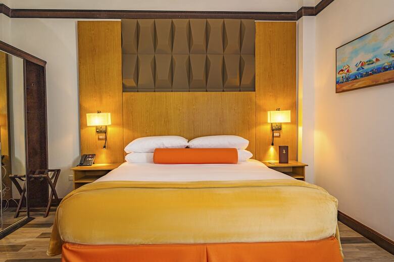 Sago Palm Hotel