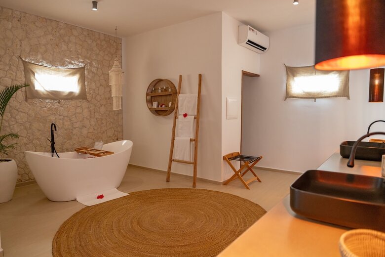 Alma Boutique Hotel