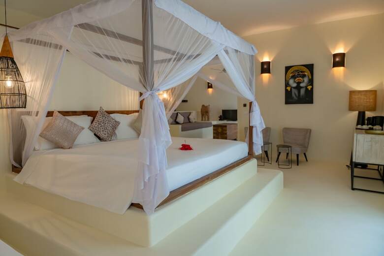 Alma Boutique Hotel