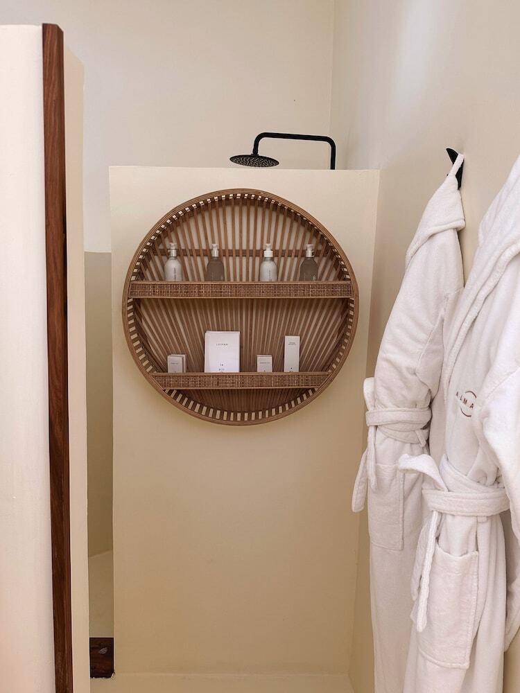 Alma Boutique Hotel