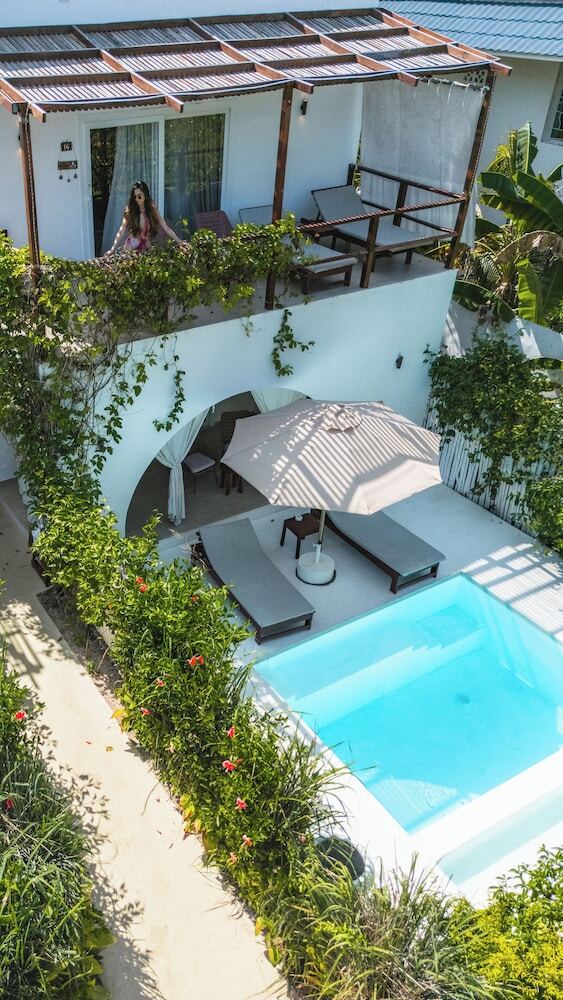 Alma Boutique Hotel