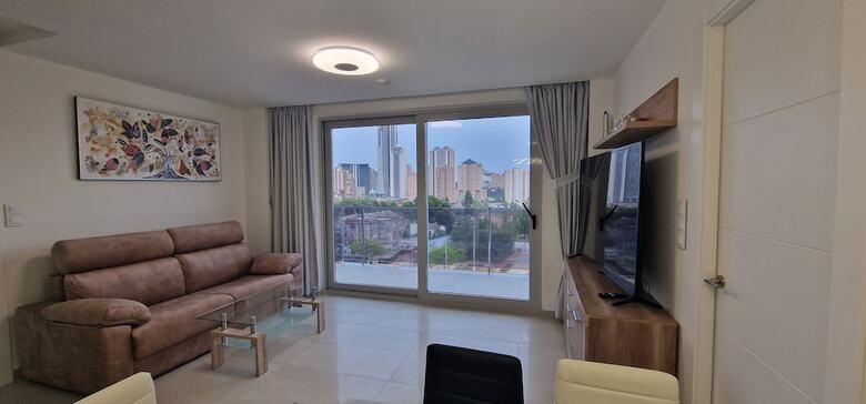 Aparthotel Apartamentos Oasis De La Cala