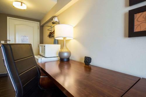 Hotel Comfort Suites Avenel