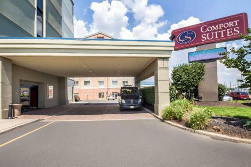 Hotel Comfort Suites Avenel