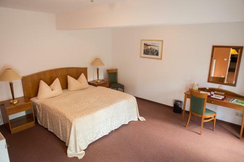 Bed & Breakfast Internat Schloss Spiegelberg