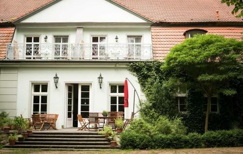 Bed & Breakfast Internat Schloss Spiegelberg
