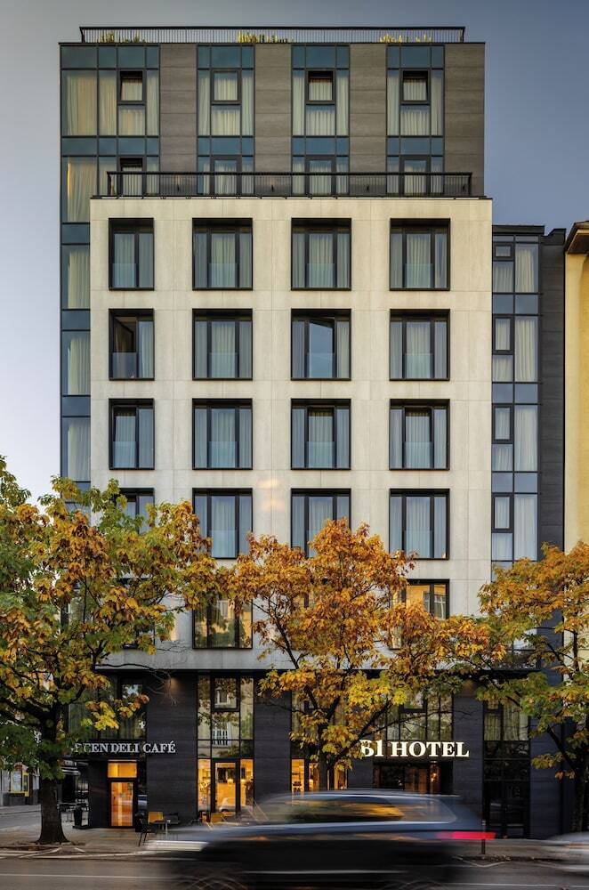 B1 Downtown Hotel