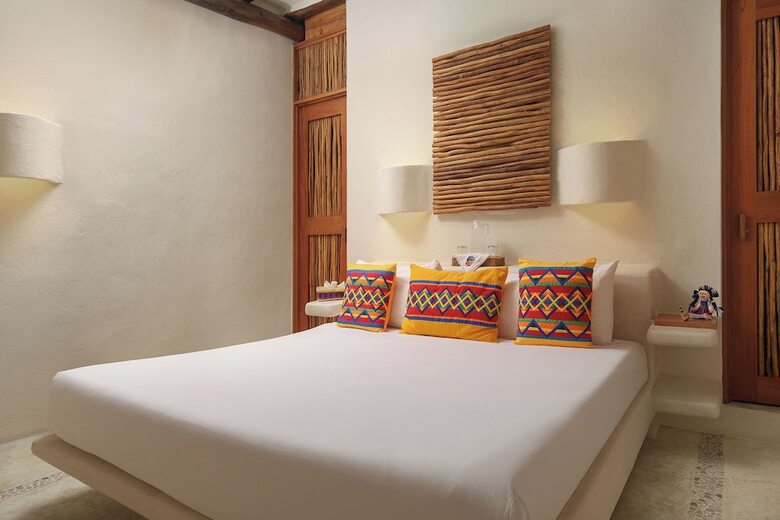 Hotel Exe El Pueblito