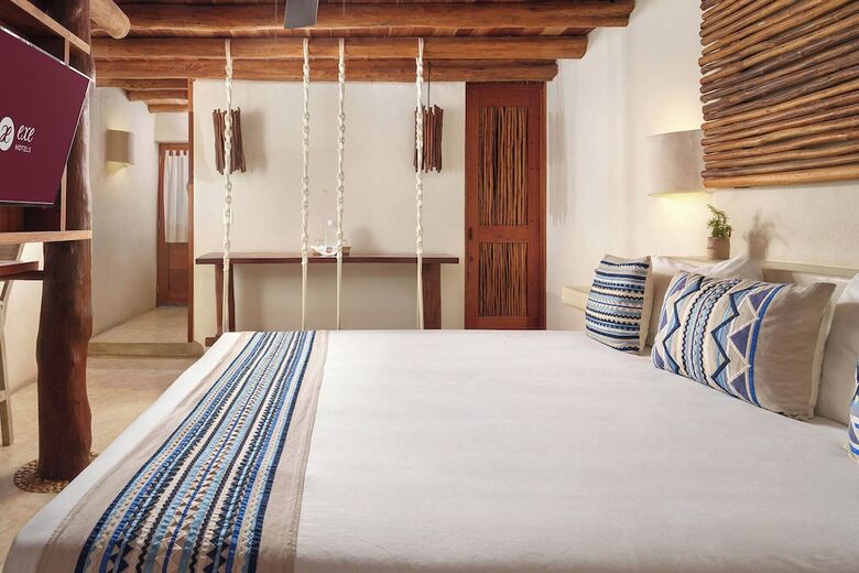 Hotel Exe El Pueblito
