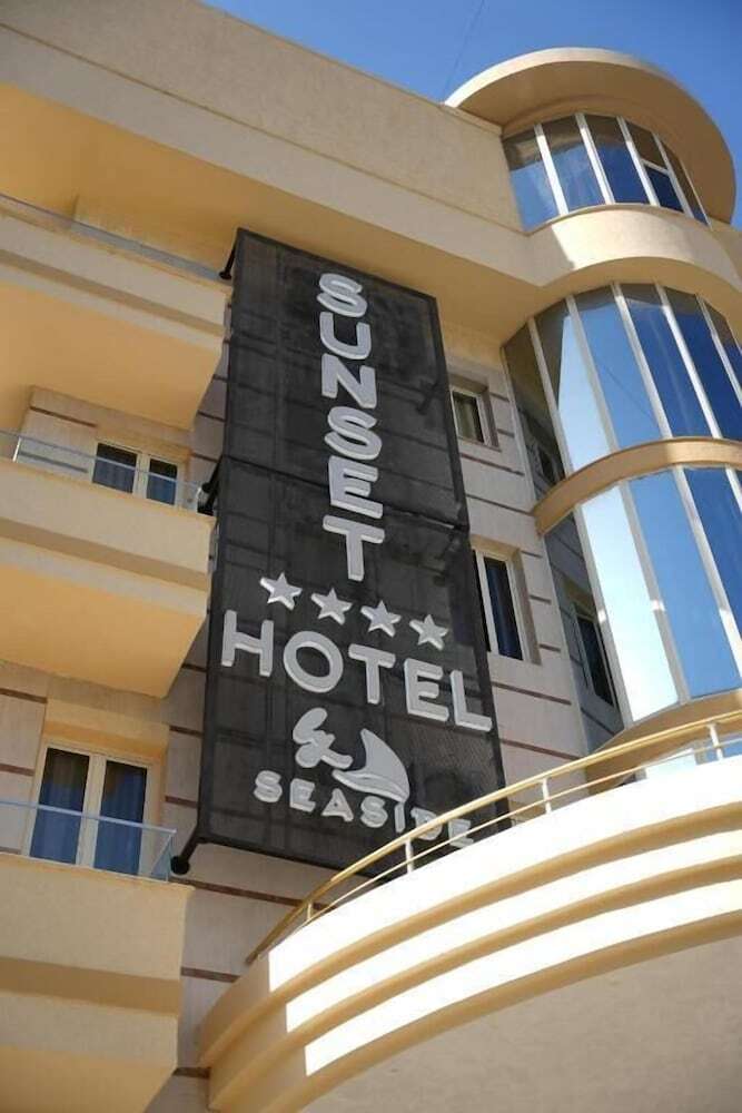 Sunset Hotel