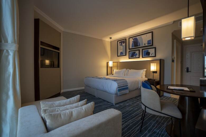 Prime Al Corniche Hotel