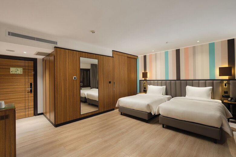 Hotel Ramada Encore By Wyndham Tashkent