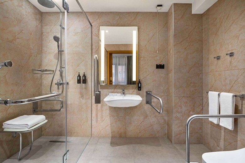 Hotel Ramada Encore By Wyndham Tashkent