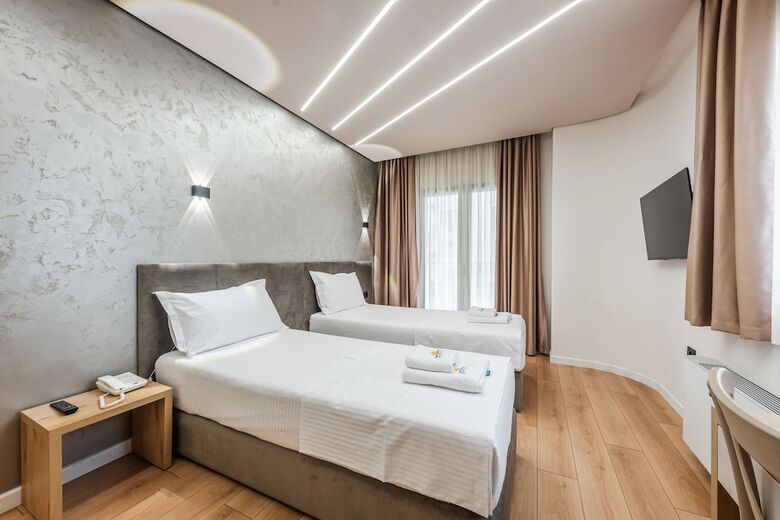 Relax Inn Hotel Durres