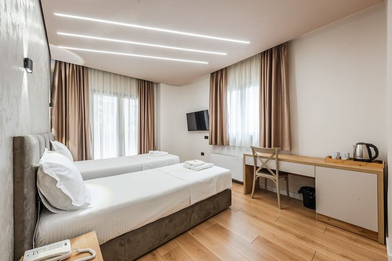 Relax Inn Hotel Durres