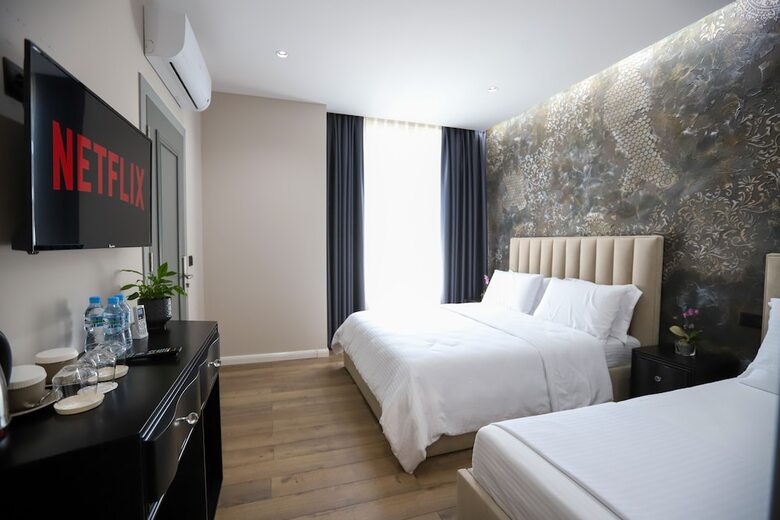 Imperator Hotel