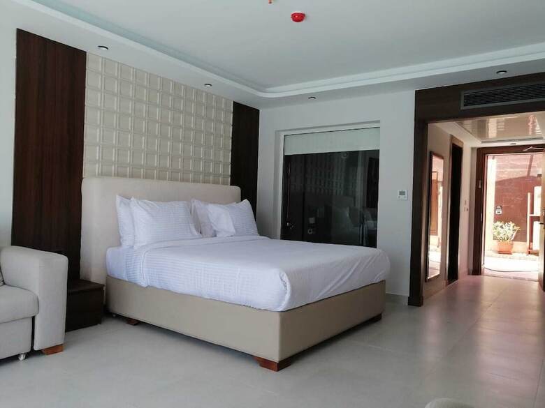 Hotel Rewaya Majestic Resort