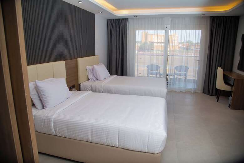 Hotel Rewaya Majestic Resort