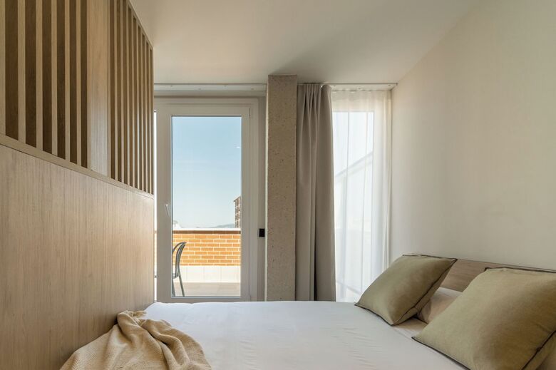 Hotel L�bere Pamplona Universidad