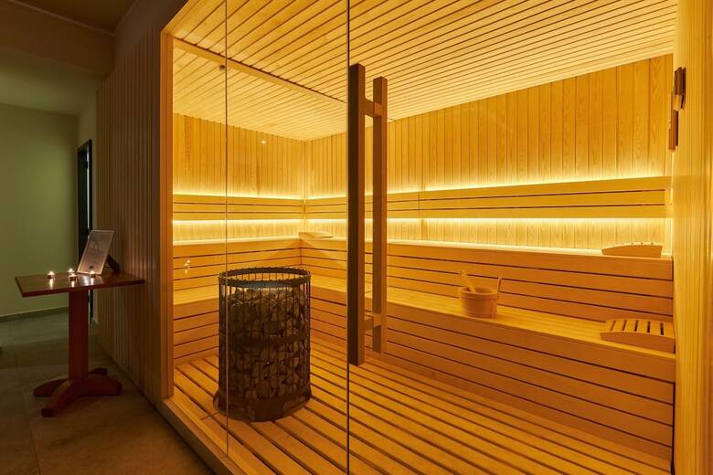 Hotel Enorme Santanna Island