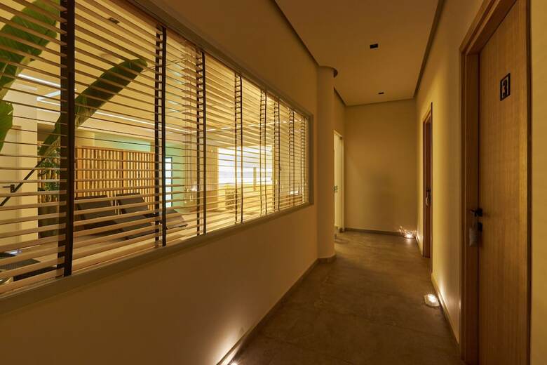 Hotel Enorme Santanna Island
