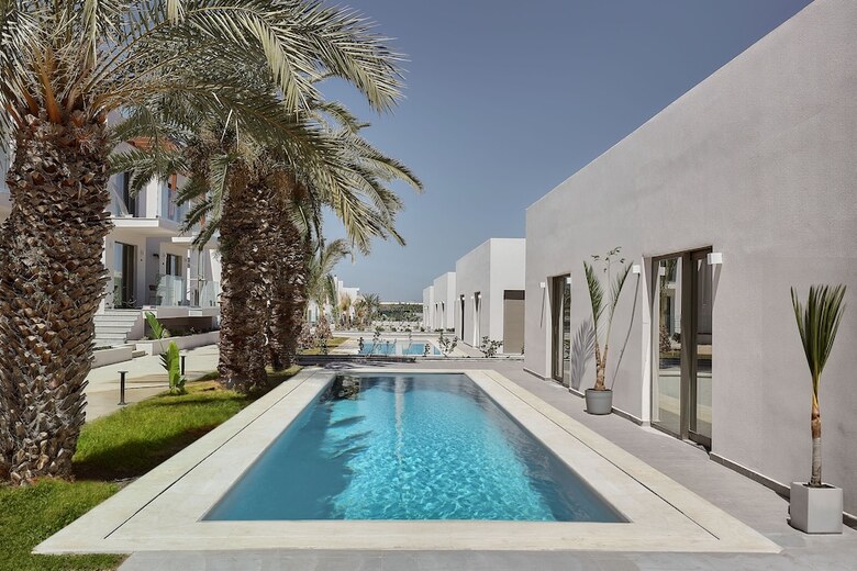 Hotel Enorme Santanna Island