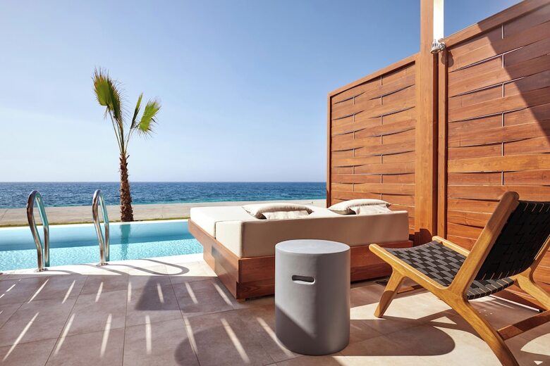 Hotel Enorme Santanna Island