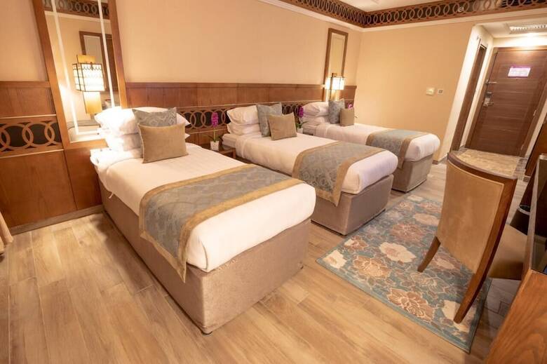 Violet Al Azizia Hotel