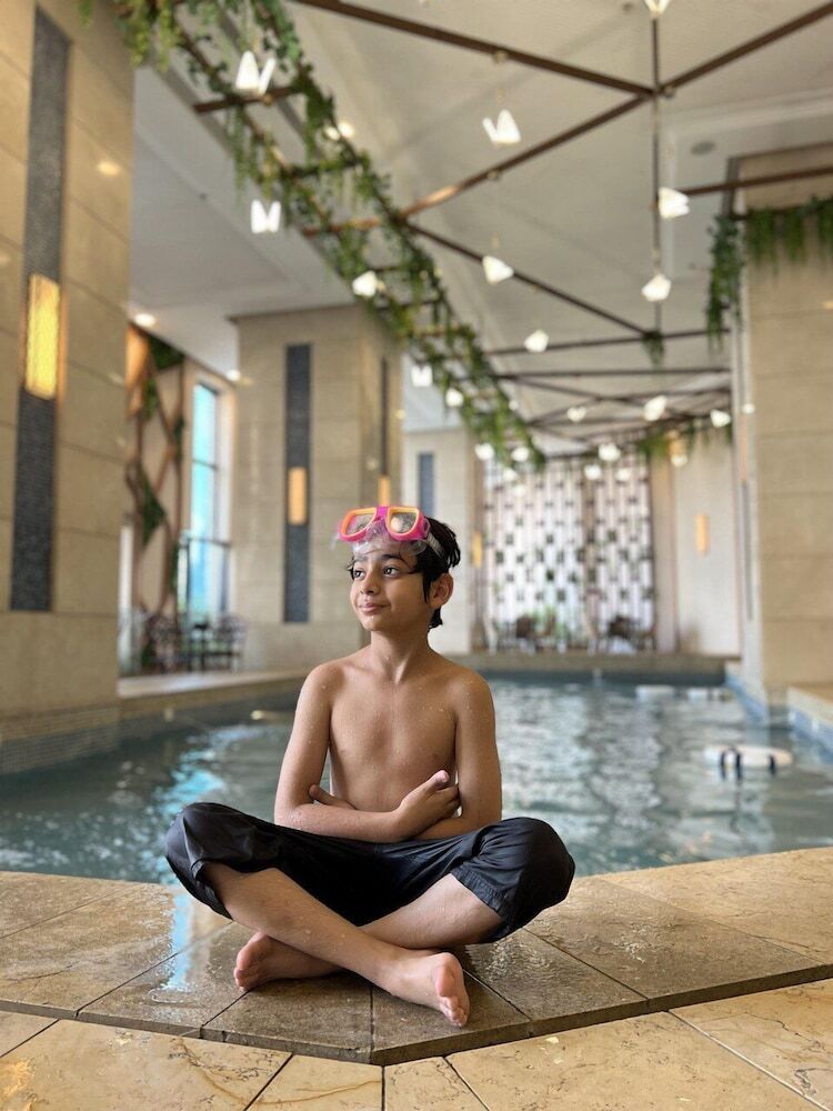 Violet Al Azizia Hotel