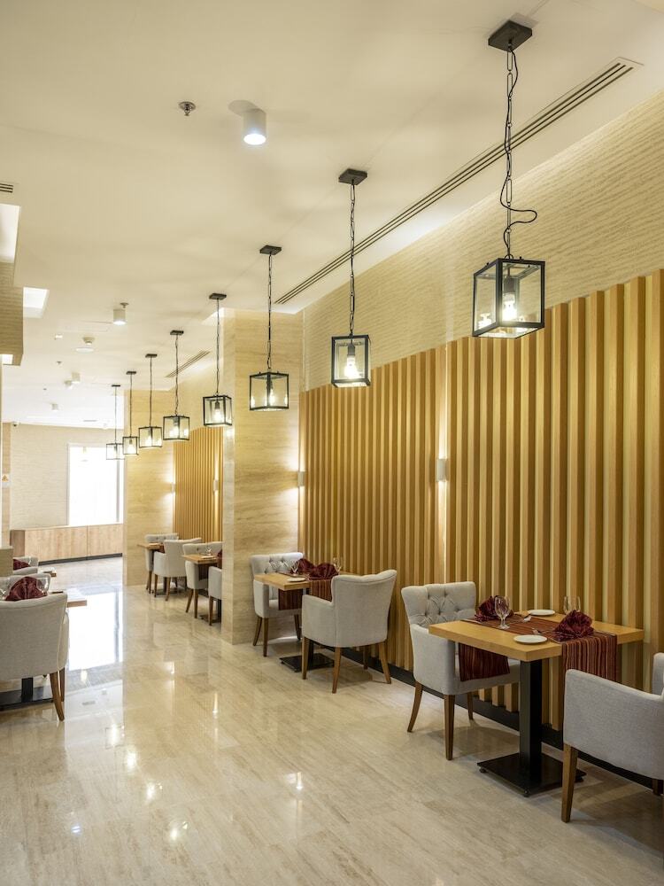 Hotel Retaj Inn Al Wakrah