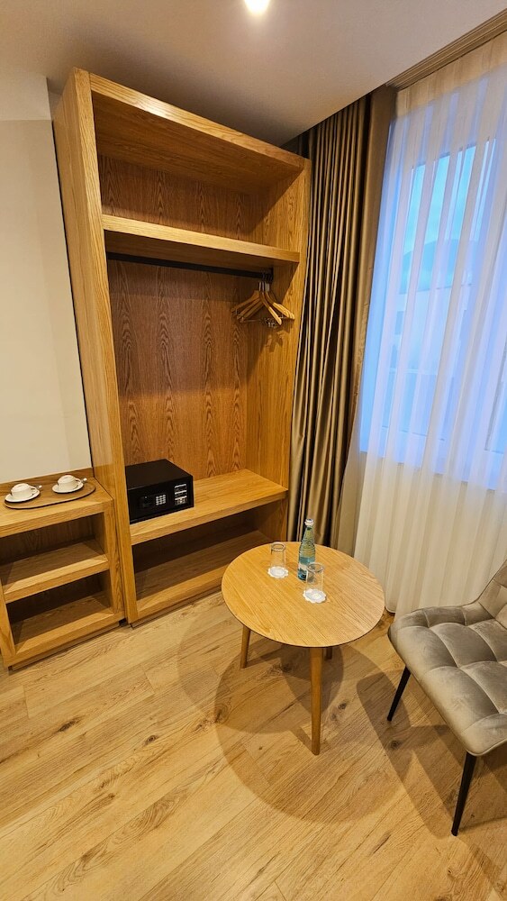 Sibb Hotel