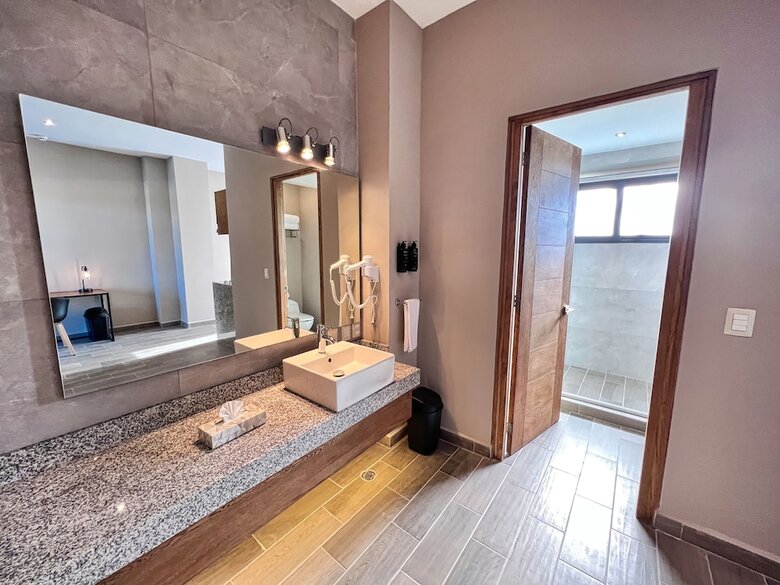 Hotel Nir� Ocean Suites By Binniguenda