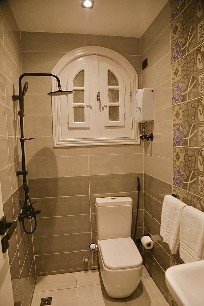 Hotel Golden House