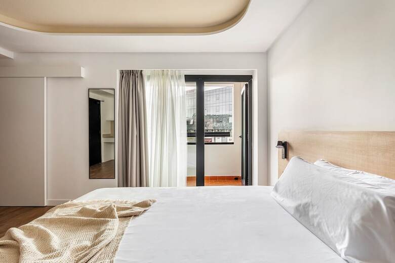 Hotel B48 Valencia Feria