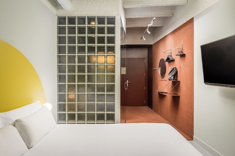 Hotel Bypillow Flamant