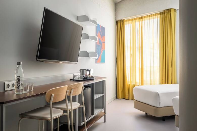Hotel Bypillow Flamant