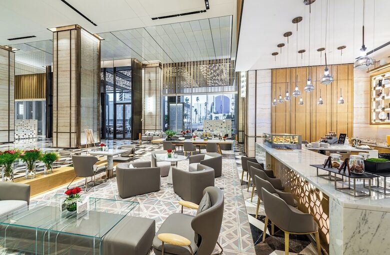 Narcissus The Royal Hotel