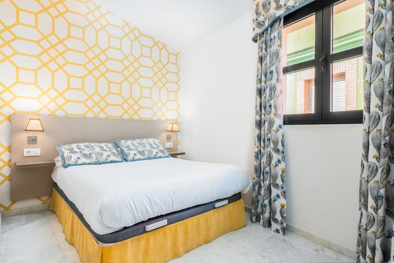 Hotel Smartr Sevilla Las Due�as