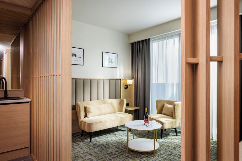 B1 City Hotel