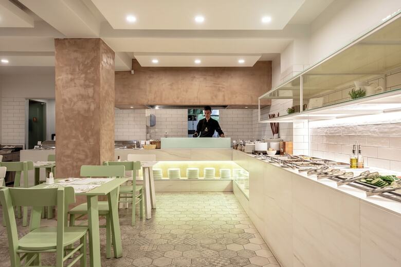 Hotel Airis Boutique & Suites