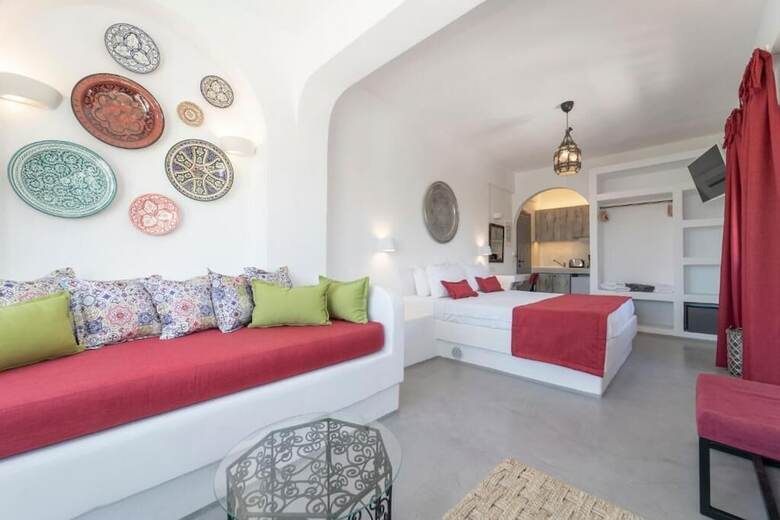 Black Coast Hotel Santorini