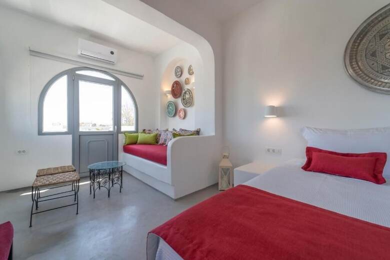 Black Coast Hotel Santorini