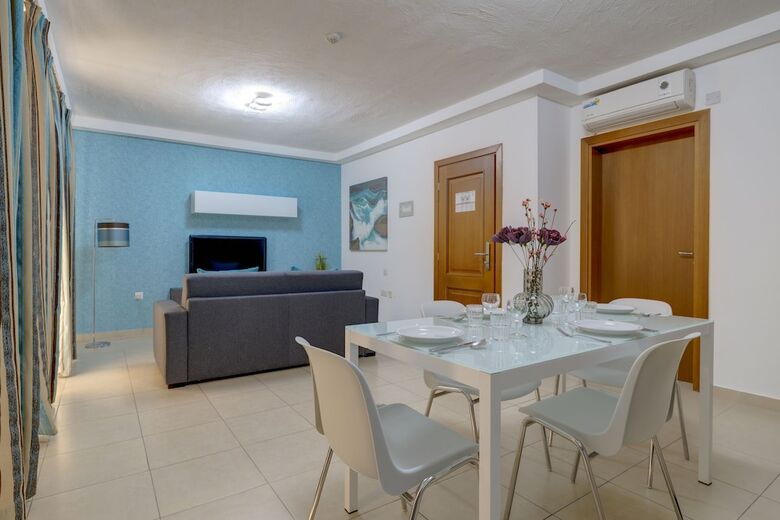 Aparthotel Sliema Tigne Suites